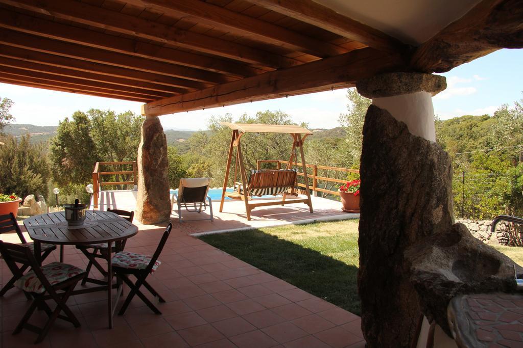 Residence Villa Smeralda Telti Cameră foto