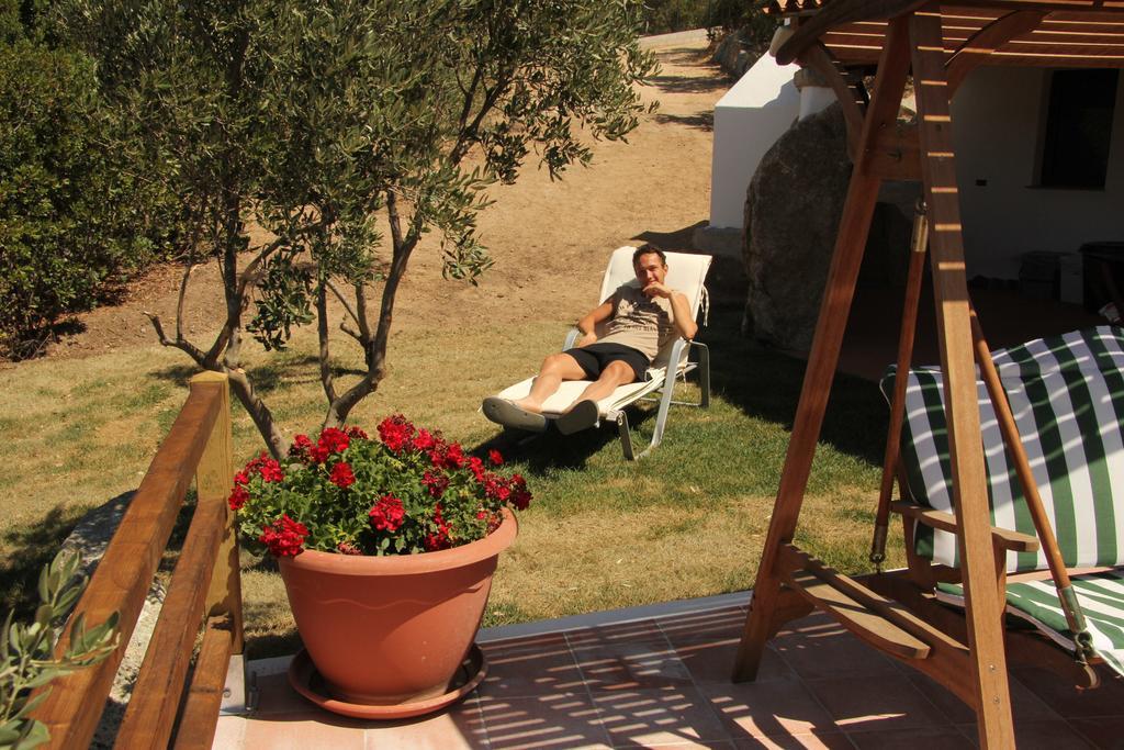 Residence Villa Smeralda Telti Cameră foto